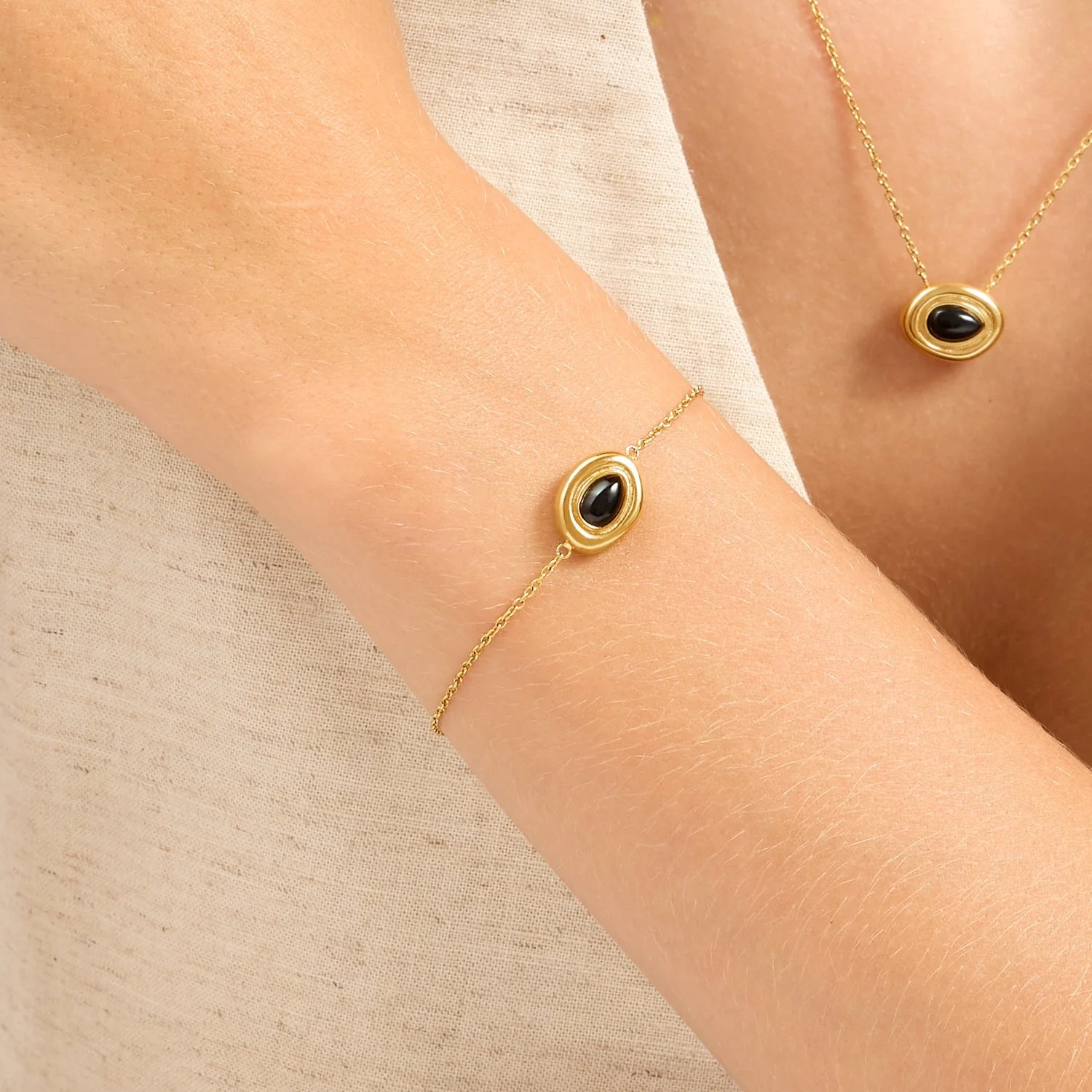 Black Onyx Molten Bracelet (Gold) - Image 3