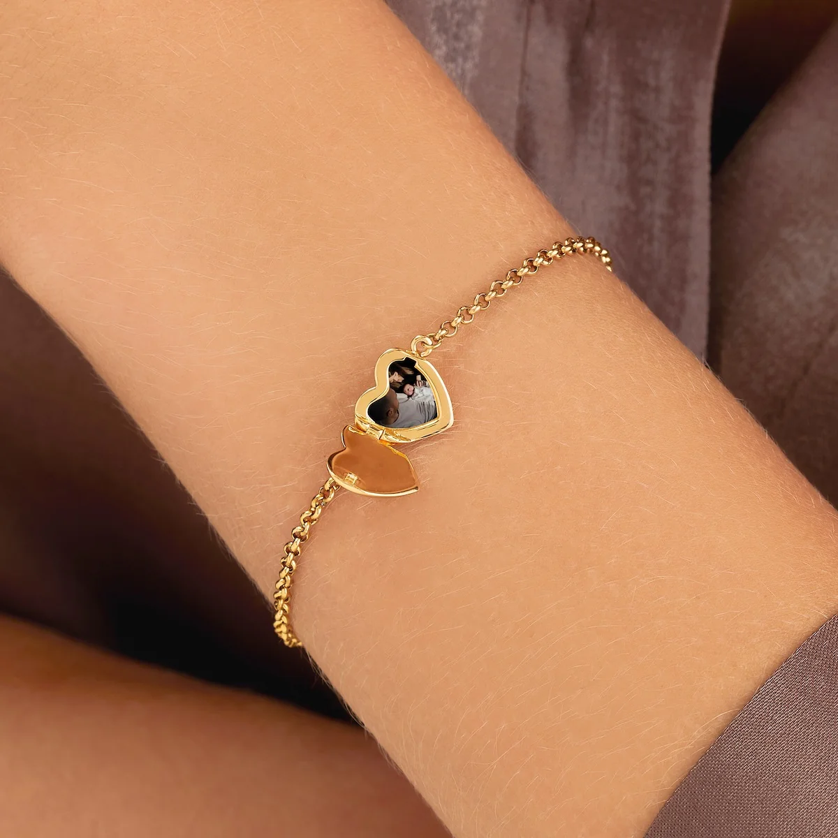 Heart Photo Locket Bracelet (Gold) - Image 2