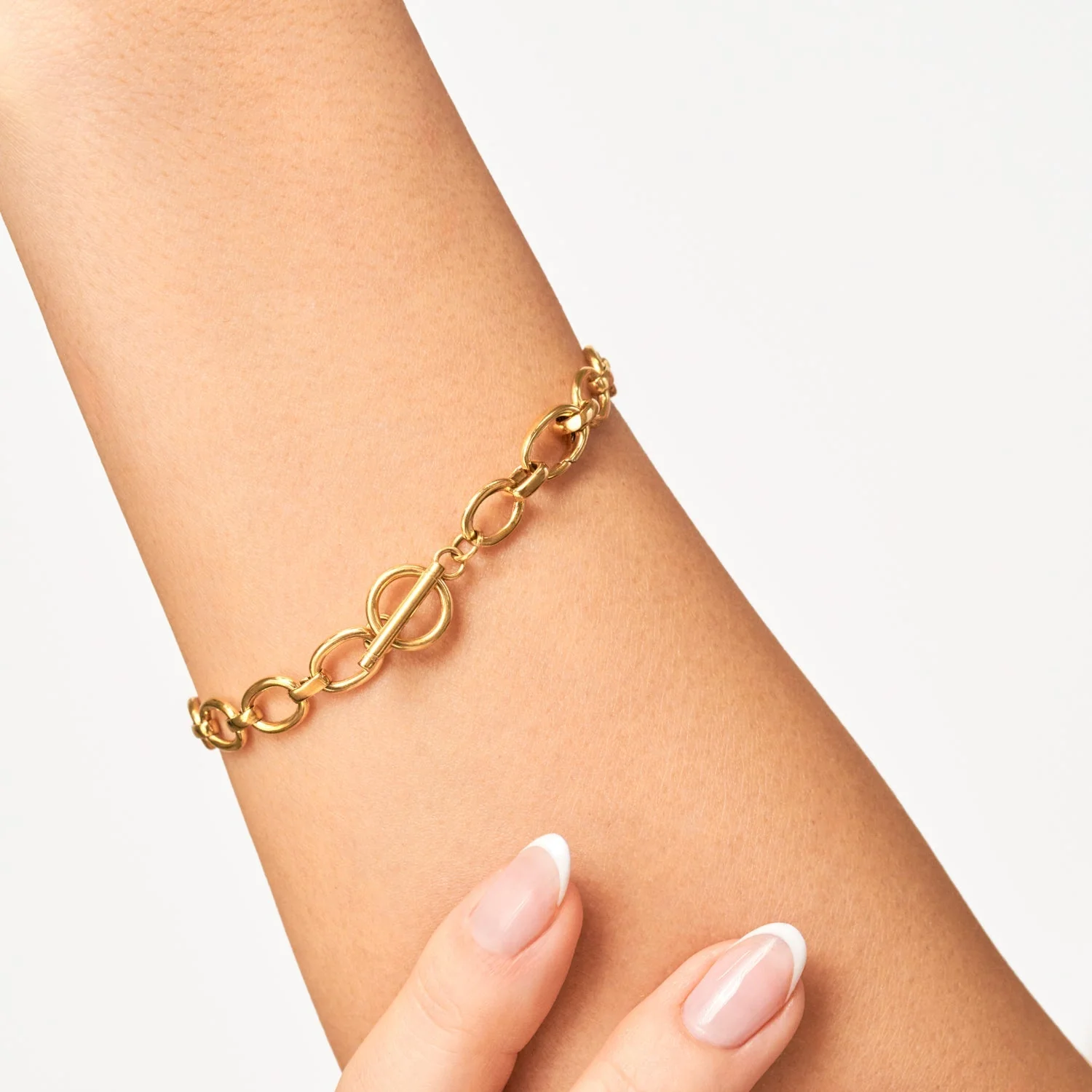 Oval Link Chain Bracelet (Gold) - Image 2