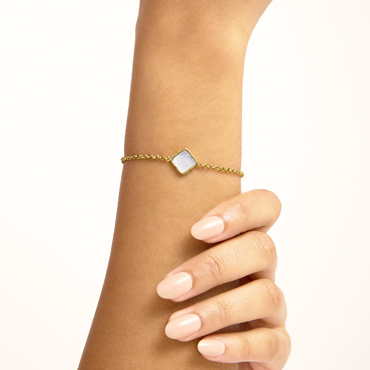 Pearl Clover Bracelet (Gold) - Image 2